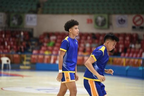 ‘Ice’ Blanco Hontiveros clutches to play for Green .